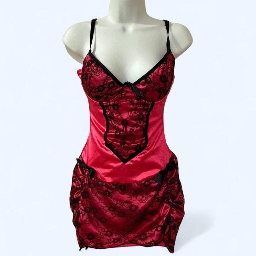 Leg avenue red and black